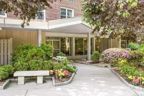 222 Martling Ave #6-R, Greenburgh, NY 10591