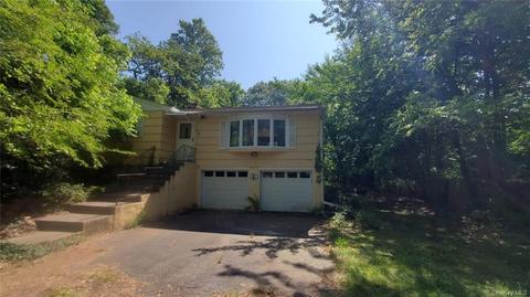 18 Park Ter, Ramapo, NY 10977