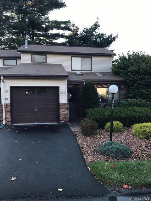 529 Barberry Ln, New Windsor, NY 12553