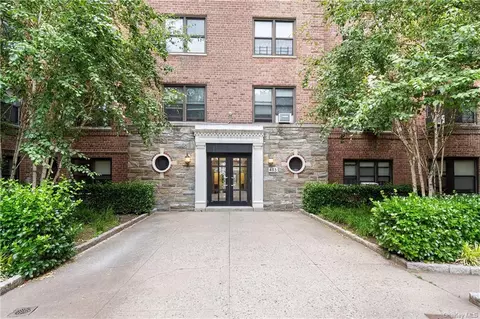 485 E Lincoln Ave #419, Mount Vernon, NY 10552