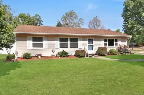 23 Lafayette St, Orangetown, NY 10983