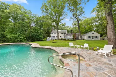 256 Trinity Pass Rd, Pound Ridge, NY 10576