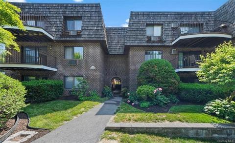 5 Briarcliff Dr S #13, Ossining, NY 10562