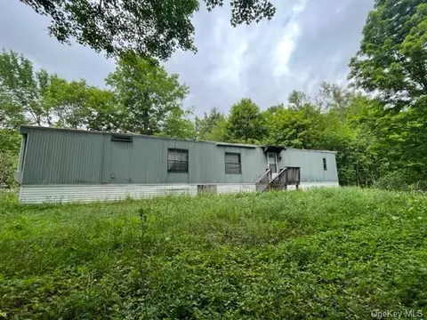 21 Hust Rd, Callicoon, NY 12766
