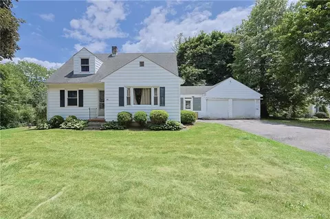 94 County Route 49, Wawayanda, NY 10973