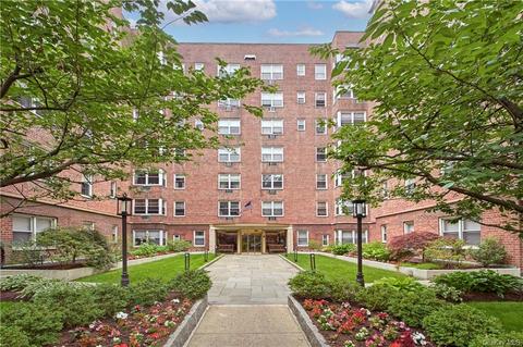 120 E Hartsdale Ave #3L, Greenburgh, NY 10530