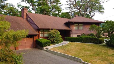 4 Ondaora Pkwy, Highlands, NY 10928
