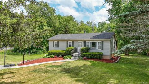 1 Miller Cir, Newburgh, NY 12550