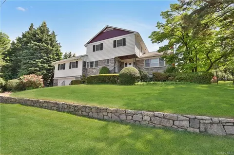 754 Pelhamdale Ave, New Rochelle, NY 10801