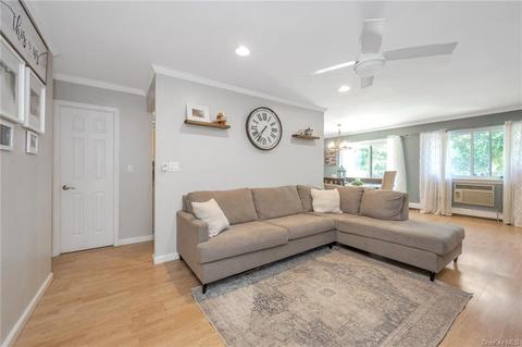 316 Kemeys Cv, Briarcliff Manor, NY 10510