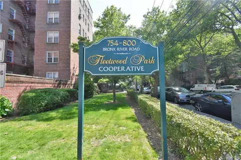 754 Bronx River Rd #B25, Yonkers, NY 10708