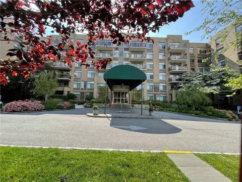 35 N Chatsworth Ave #1K, Larchmont, NY 10538