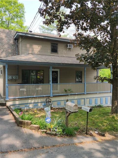 14 Rutan Ln, Wallkill, NY 10940
