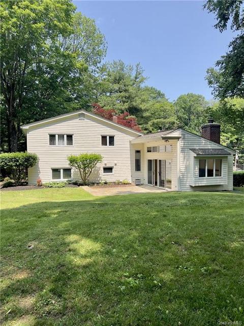 11 Wood Rd, Cortlandt, NY 10520