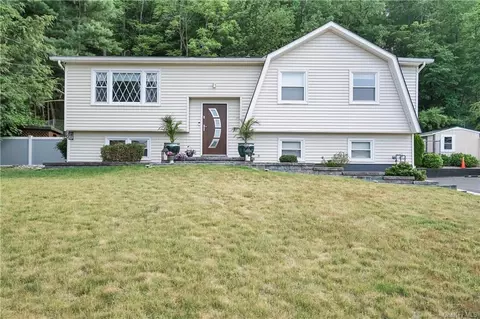 21 Lee Ave, Monroe, NY 10950