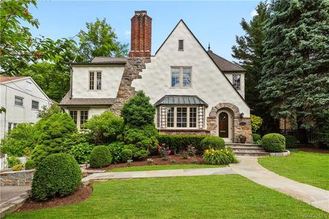 14 Highland Pk Pl, Rye, NY 10580