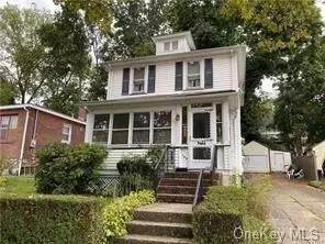 137 North St, Newburgh, NY 12550