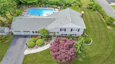 11 Courtney Dr, Clarkstown, NY 10956