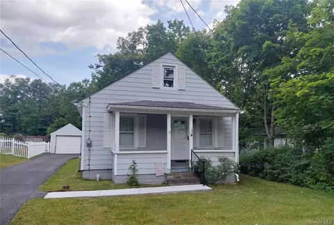 18 5th Ave, Newburgh, NY 12550
