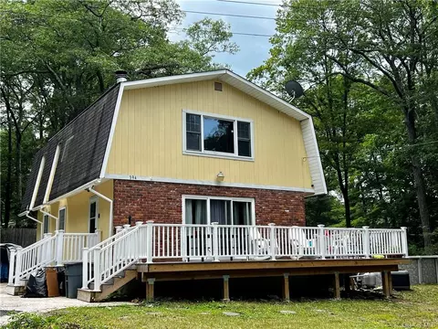 394 Mountain Lodge Rd, Monroe, NY 10950