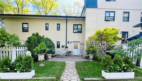 11 Manchester Rd #D-1, Eastchester, NY 10709