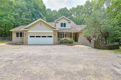 809 Kirbytown Rd, Wawayanda, NY 10940