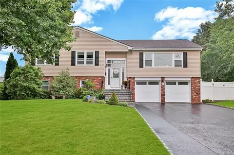 160 Pythian Ave, Mount Pleasant, NY 10532