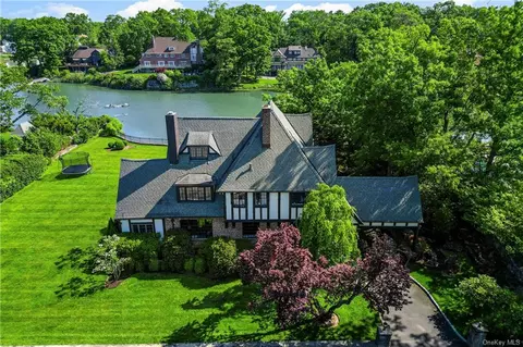 14 Shore Rd, Rye, NY 10580