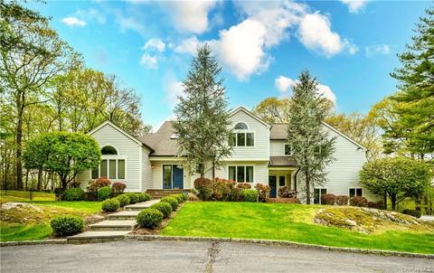 9 Pine Ridge Rd, Bedford, NY 10506