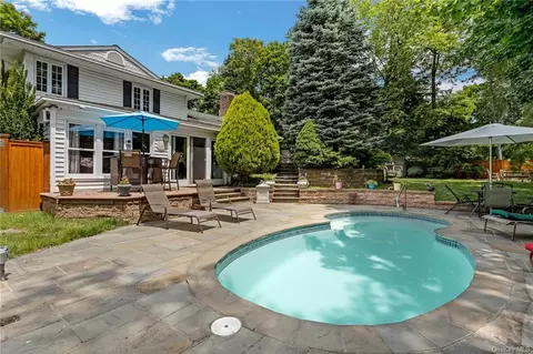 473 Quaker Ridge Rd, New Rochelle, NY 10804