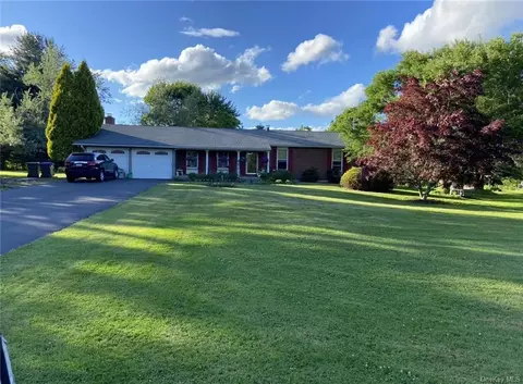 771 Ridgebury Rd, Wawayanda, NY 10973