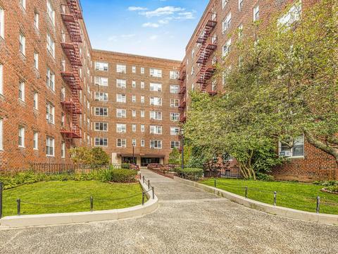 480 Riverdale Ave #7B, Yonkers, NY 10705