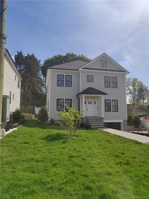 98 Lee Ave, Scarsdale, NY 10583