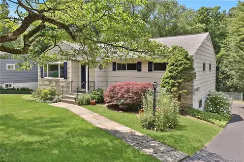 660 Washington Ave, Mount Pleasant, NY 10570