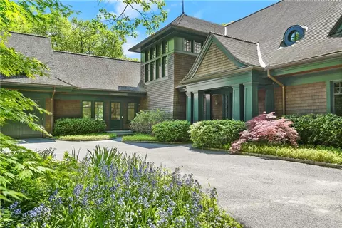 150 Hook Rd, Bedford, NY 10506