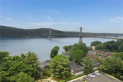 34 Hurlihe St #C, Poughkeepsie, NY 12601