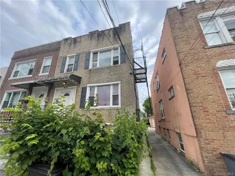 2866 E 196th St, Bronx, NY 10461
