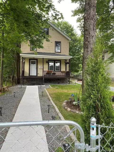 57 Clinton Ave, Thompson, NY 12701