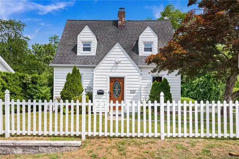 134 Woodside Ave, Harrison, NY 10604