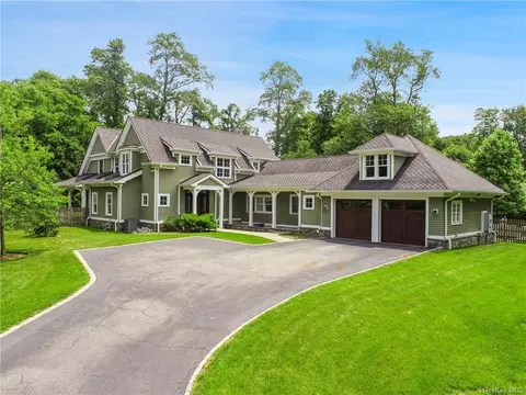 12 Barnaby Ln, Greenburgh, NY 10530