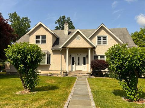 373 Warren Ave, Mount Pleasant, NY 10532