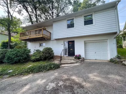 6 Wallace Pl, White Plains, NY 10606