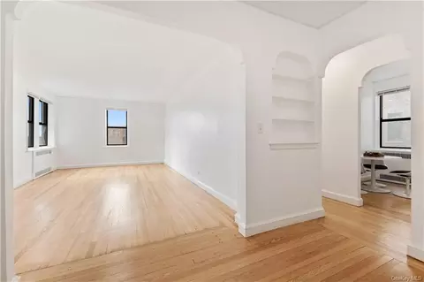 3636 Greystone Ave #5D, Bronx, NY 10463