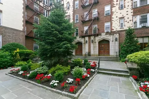 1468 Midland Ave #1A, Yonkers, NY 10708