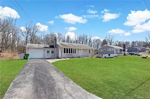 33 Carol Dr, La Grange, NY 12603