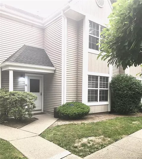 68 Creekside Cir, Ramapo, NY 10977