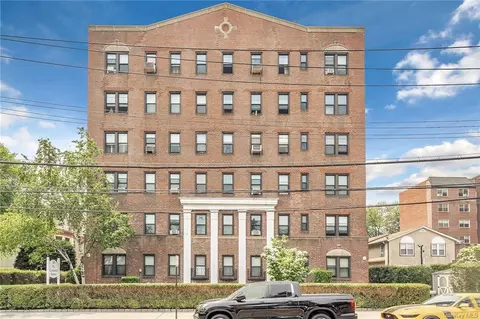 167 Centre Ave #2G, New Rochelle, NY 10805