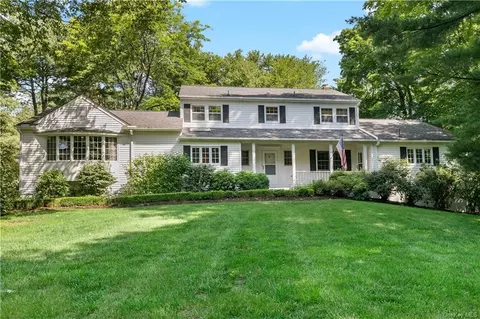 163 Long Hill E Rd, Briarcliff Manor, NY 10510