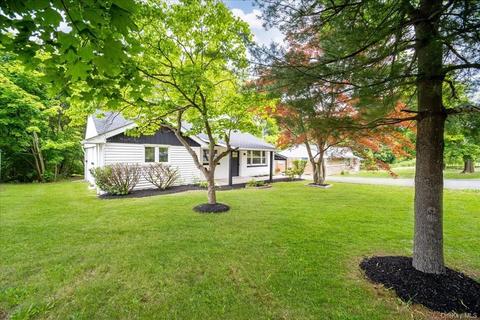 17 Midway Dr, Newburgh, NY 12550