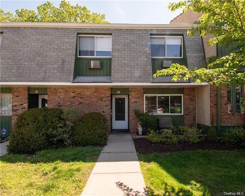 120 Coachlight Sq, Cortlandt, NY 10548